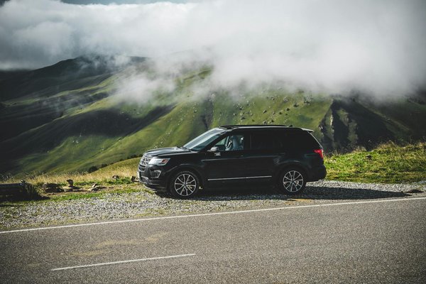 Comment les innovations technologiques influencent-elles le choix des automobilistes ?